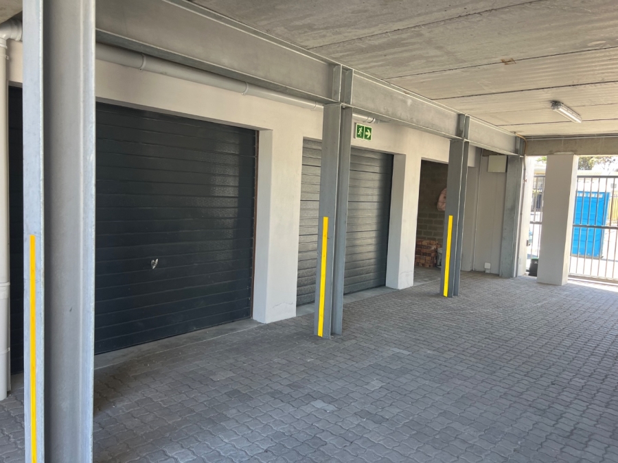 1 Bedroom Property for Sale in Table View Western Cape
